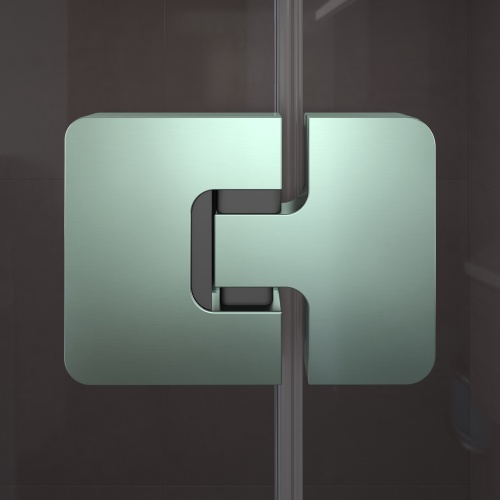 Beschlag-Serie AUGUSTINA von glassdouche, hier mit der neuen, geradezu vibrierenden Oberflächenfarbe Smaragdgrün von ROOSS & ROSS.